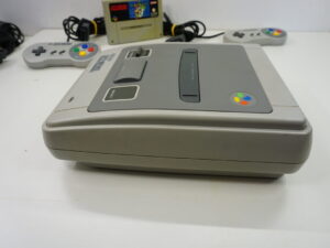 retro Nintendo Super Nintendo with Super Marioworld, European version, very good condition.