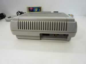 retro Nintendo Super Nintendo with Super Marioworld, European version, very good condition.