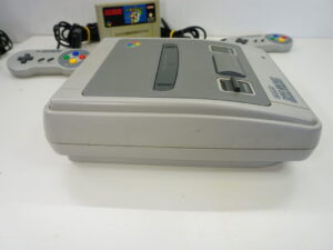 retro Nintendo Super Nintendo with Super Marioworld, European version, very good condition.