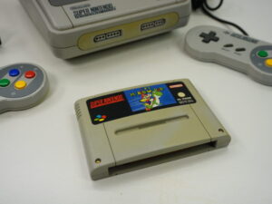 retro Nintendo Super Nintendo with Super Marioworld, European version, very good condition.
