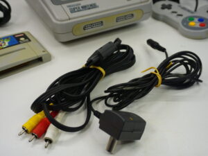 retro Nintendo Super Nintendo with Super Marioworld, European version, very good condition.