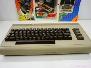 Commodore 64 Home Computer - with Speeddos and Extra's