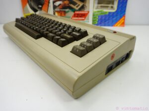 Commodore 64 Home Computer - with Speeddos and Extra's