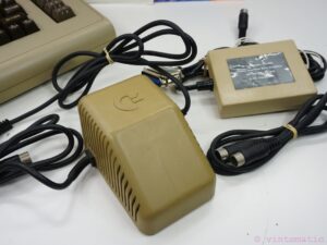 Commodore 64 Home Computer - with Speeddos and Extra's