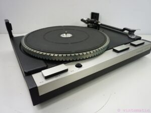 Thorens TD 115 Vintage Record Player