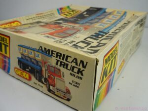 Giodi American Truck with Silos trailer. A die-cast metal model kit