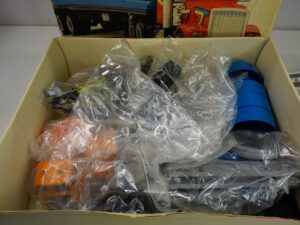 Giodi American Truck with Silos trailer. A die-cast metal model kit