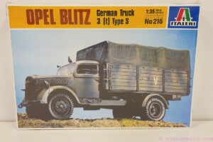 Italeri Opel Blitz German Truck 3 (t) Type S 1:35 Scale Model Kit