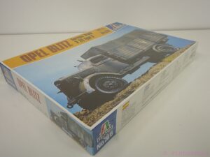 Italeri Opel Blitz German Truck 3 (t) Type S 1:35 Scale Model Kit
