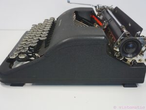 Tom Hanks’ Favorite: Vintage Smith Corona Clipper Typewriter