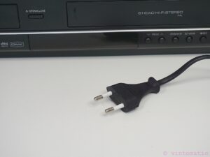 Samsung DVD-V6700 VCR DVD Combo