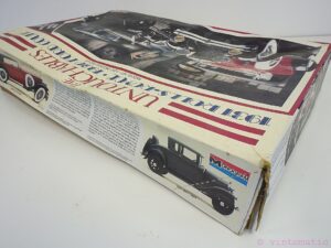 Vintage Monogram "The Untouchables" 1931 Rolls Royce & 1930 Ford Coupe Scale model kit