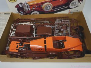 Monogram Classic 1930 Packard Boattail Speedster 1/24 Scale Model Kit