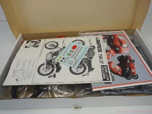 Protar LAVERDA 750 cc SF Motorcycle 1/9 Scale Model Kit