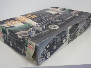 Minicraft 1933 Cadillac V-16 Town Car 1:16 Scale Model Kit