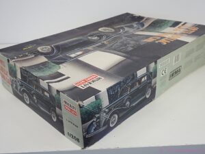 Minicraft 1933 Cadillac V-16 Town Car 1:16 Scale Model Kit