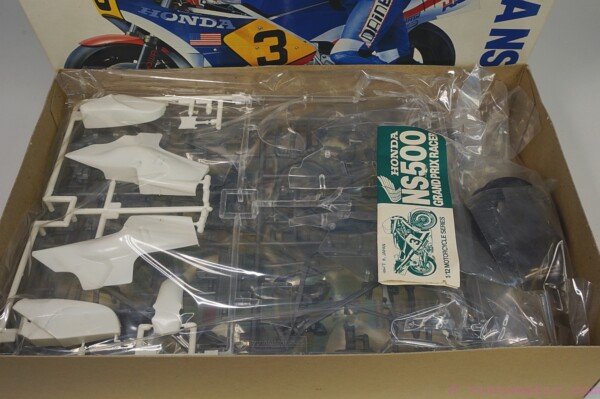 Tamiya Honda NS500 & Freddie Spencer 1:12 Scale Model Kit