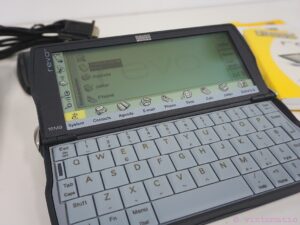 Psion Revo Plus 16 MB Palmtop PC