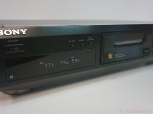 Sony MDS-JE330 Minidisc Deck MD Player Recorder and new Mini Disc