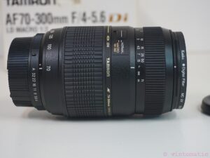 Pentax K-X DSLR camera (12.4 MP) with two lenses, Tamron Lens