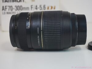 Pentax K-X DSLR camera (12.4 MP) with two lenses, Tamron Lens