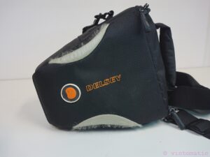 Pentax K-X DSLR camera (12.4 MP) with two lenses, Tamron Lens