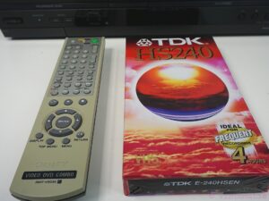 SONY SLV-D980P DVD-Player VHS Video Recorder Combo HiFi VCR Remote, New Cassette