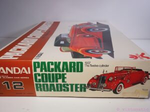 1937 Packard Coupe Roadster "The 12 Cylinder" 1:16 Bandai Scale Model Kit