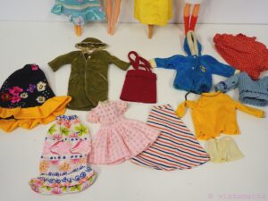 Barbie Clone Dolls (4x) with Clothes - 1960s / 1970s