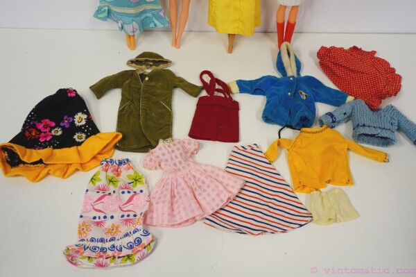 Barbie Clone Dolls (4x) with Clothes - 1960s / 1970s