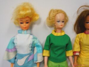 Barbie Clone Dolls (4x) with Clothes - 1960s / 1970s