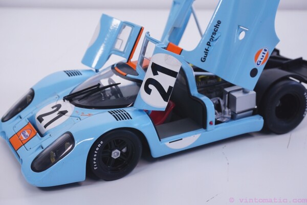 Pre-Owned 1:18 Autoart Porsche 917K Daytona 24HR “Le Mans” Edition Model Car #21