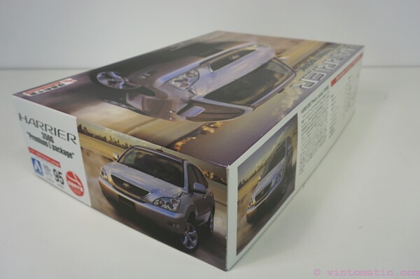 Aoshima Toyota Harrier 350G Premium L Package '06 1:24 Scale Model Kit