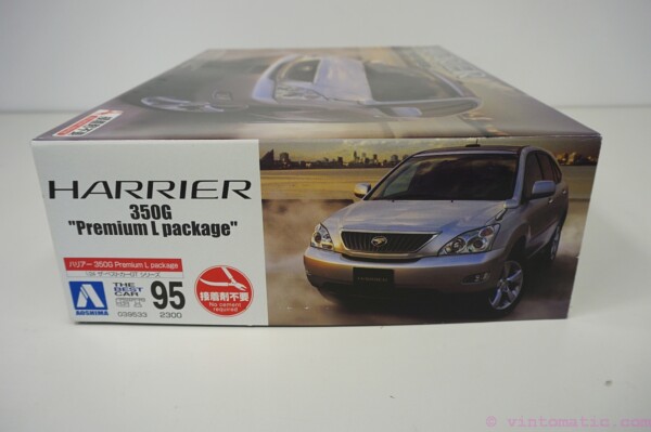 Aoshima Toyota Harrier 350G Premium L Package '06 1:24 Scale Model Kit