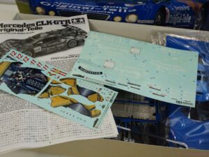 Tamiya Mercedes CLK-GTR Original Teile 1:24 Model Kit (Started)