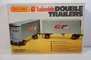 Vintage Matchbox AMT Trailmobile Double Trailers PK-8401 1/25 Scale Model Kit