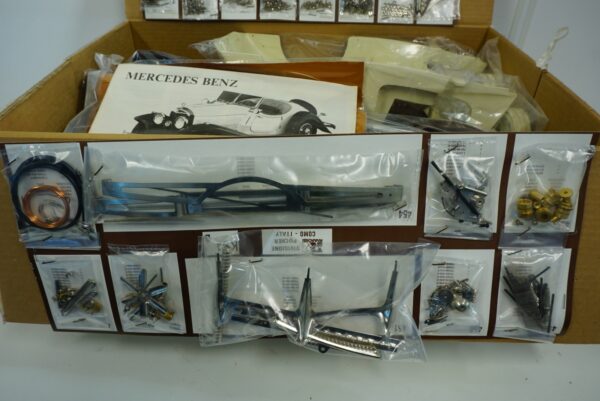 Pocher / Rivarossi Mercedes-Benz 540K 1:8 Scale Model Kit (K91)