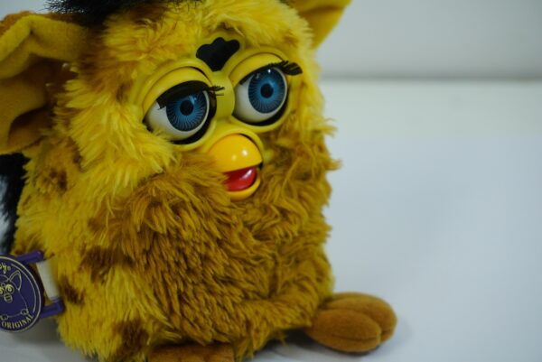 Classic 1998 Furby Lizard - model 70-800