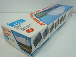 Ertl great dane 40 ft. reefer trailer model kit