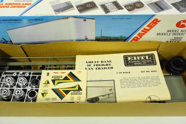 Ertl great dane 40 ft. reefer trailer model kit