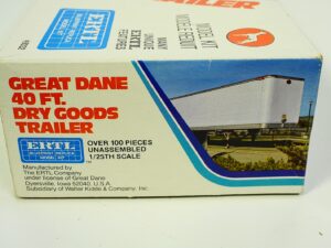Ertl great dane 40 ft. reefer trailer model kit