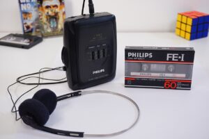 Philips AQ 6443 Portable Stereo Cassette Player (Walkman) - Free cassette