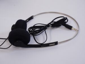 Philips AQ 6443 Portable Stereo Cassette Player (Walkman) - Free cassette