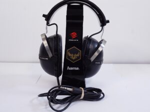 Vintage Pioneer SE-205 Wired Stereo Headphones - Classic Retro Over-Ear - Good