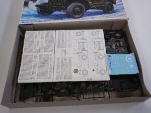 Italeri #721 Willy’s Jeep 1:24 Scale Model Kit - Vintage - Complete - 1980's