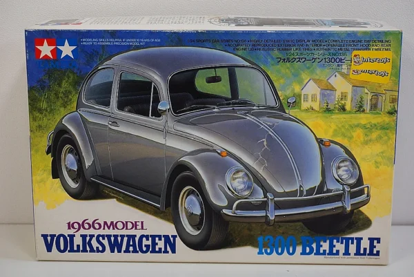 Tamiya 1966 Volkswagen 1300 Beetle 1:24 model kit