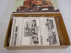 MAX C.M.P. Light Truck Military Vehicle 1:35 scale model kit
