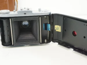 a vintage Zeiss Ikon Signal Nettar 518/16 Folding 6x6 Horizontal Camera, manufactured between July 1952 and February 1959