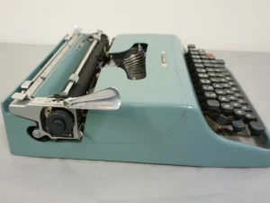 Vintage Olivetti Lettera 22 Typewriter - 1950s with Case, Cover & Manual