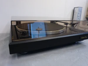 a DUAL CS 505-4 "Audiophile Concept" Vintage Classic Turntable